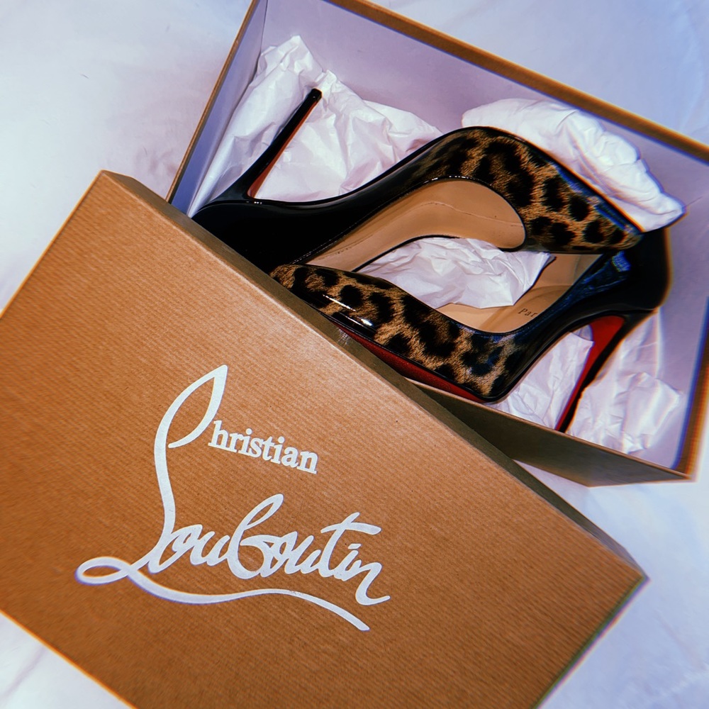 Christian Louboutin Pigalle Follies Leopard Print pump size 39